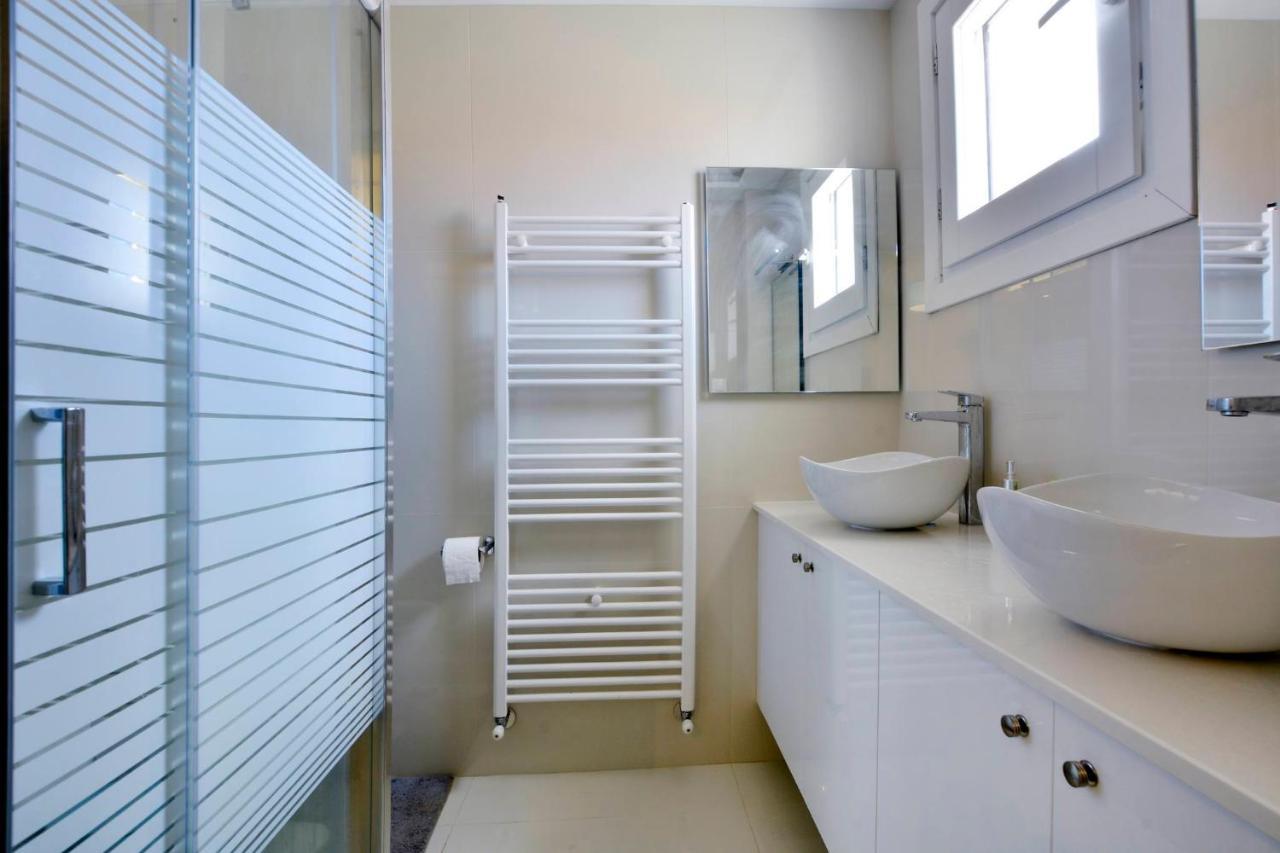 Luxury Bay View Apartment Corfu  ภายนอก รูปภาพ